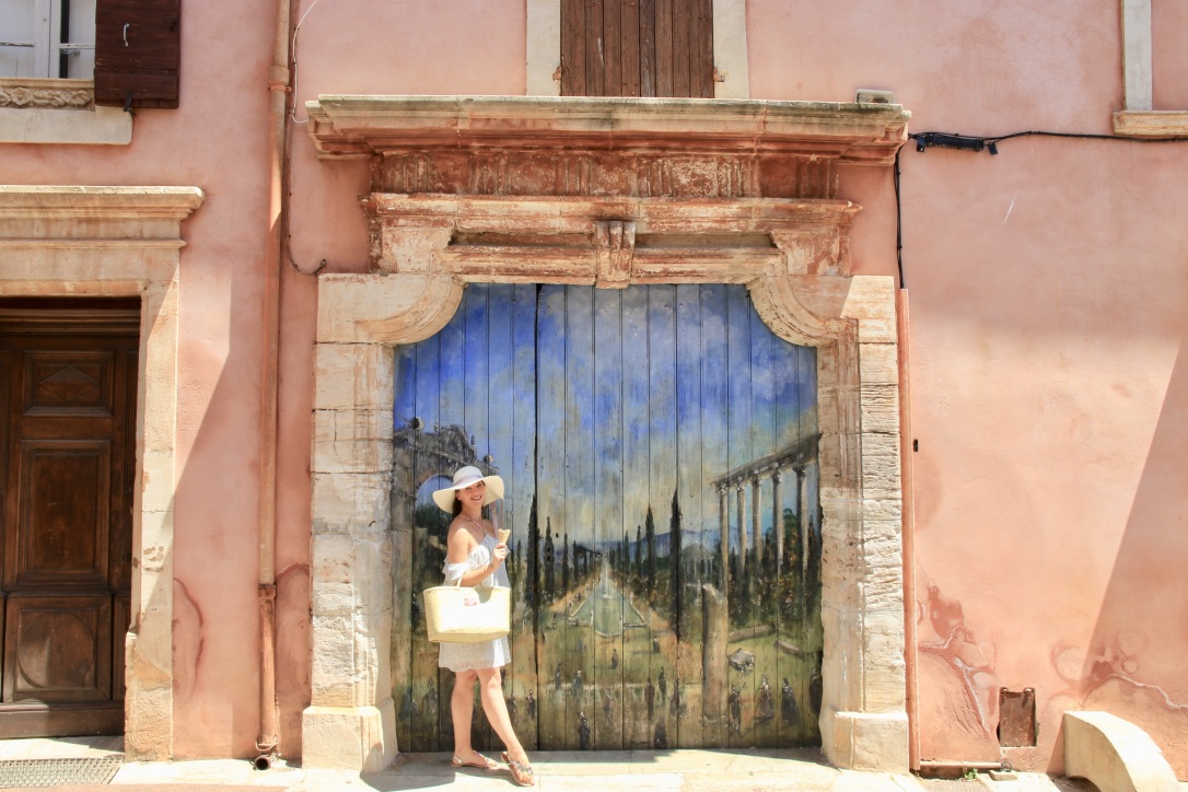 Borgo di Roussillon, Francia