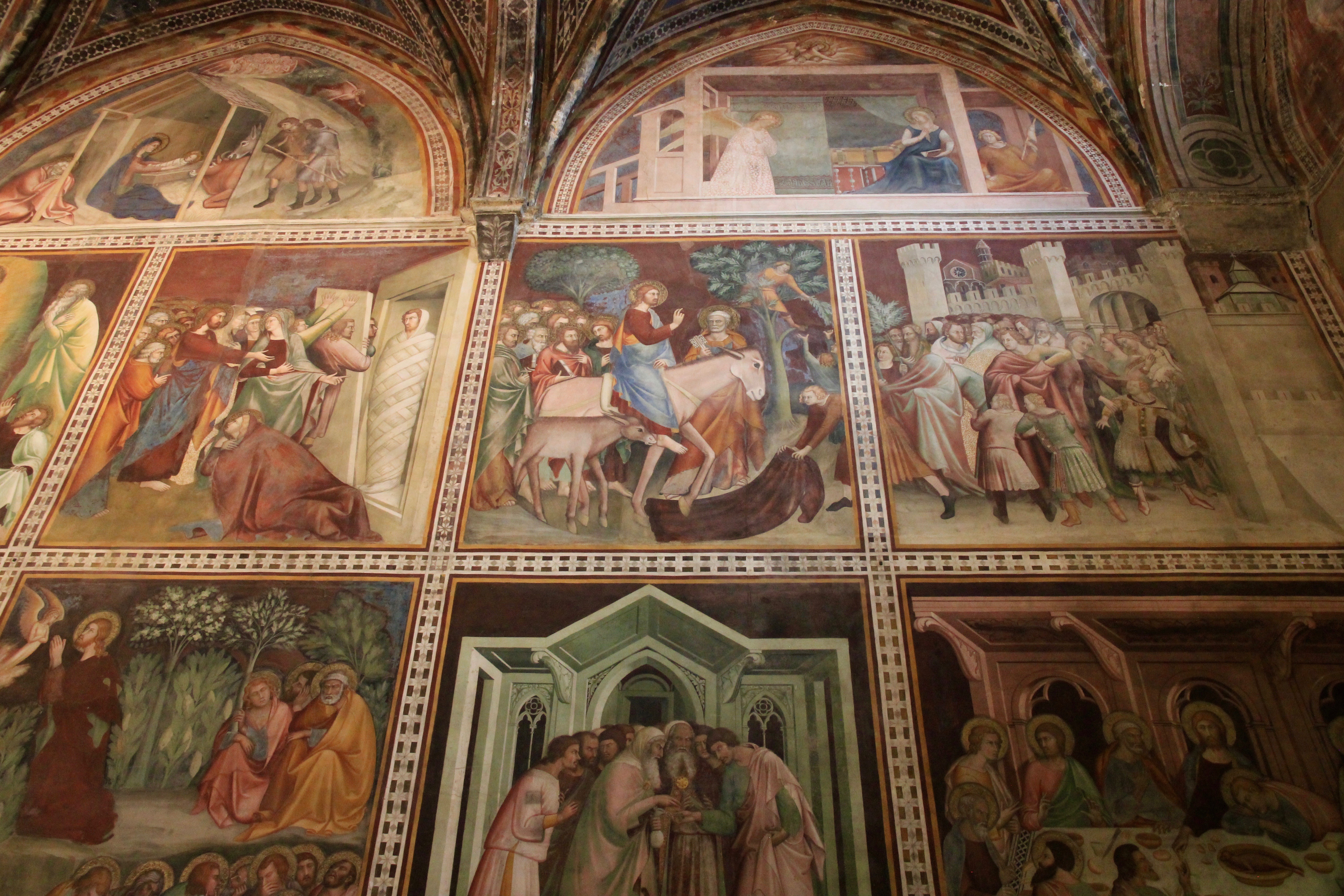 Interno del duomo, San Gimignano