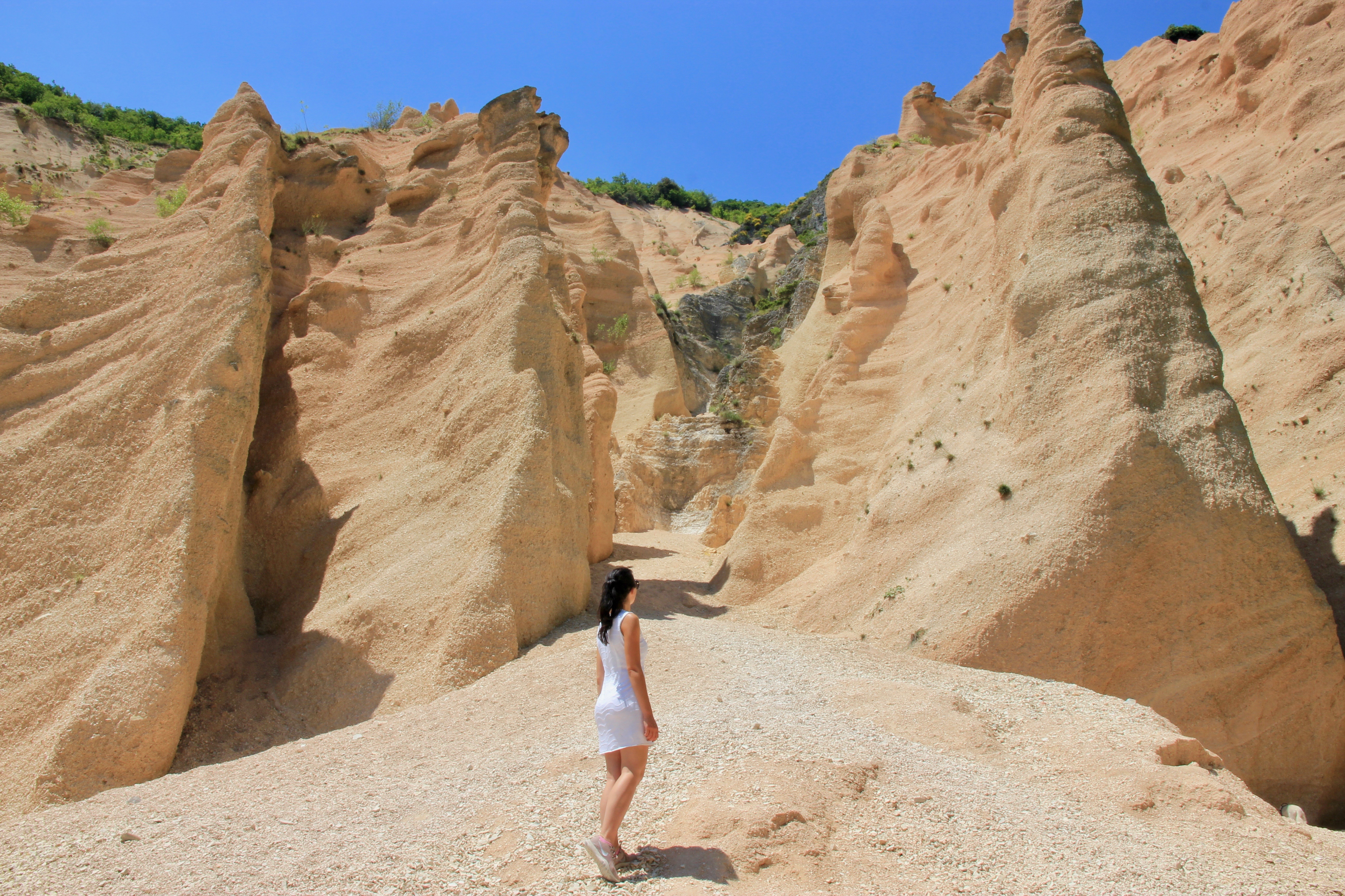 Il lago di Fiastra e le Lame Rosse