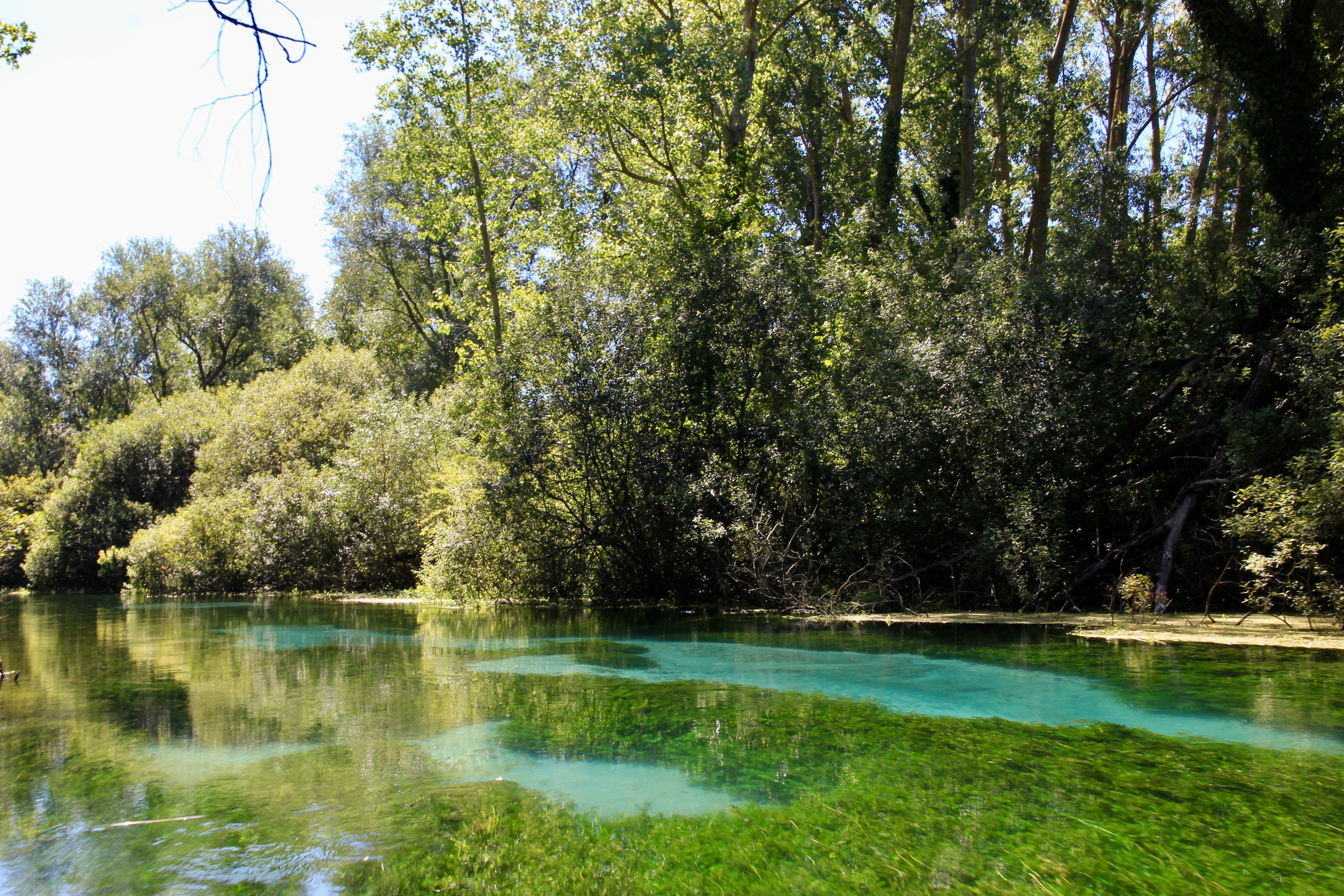 In canoa sul fiume Tirino