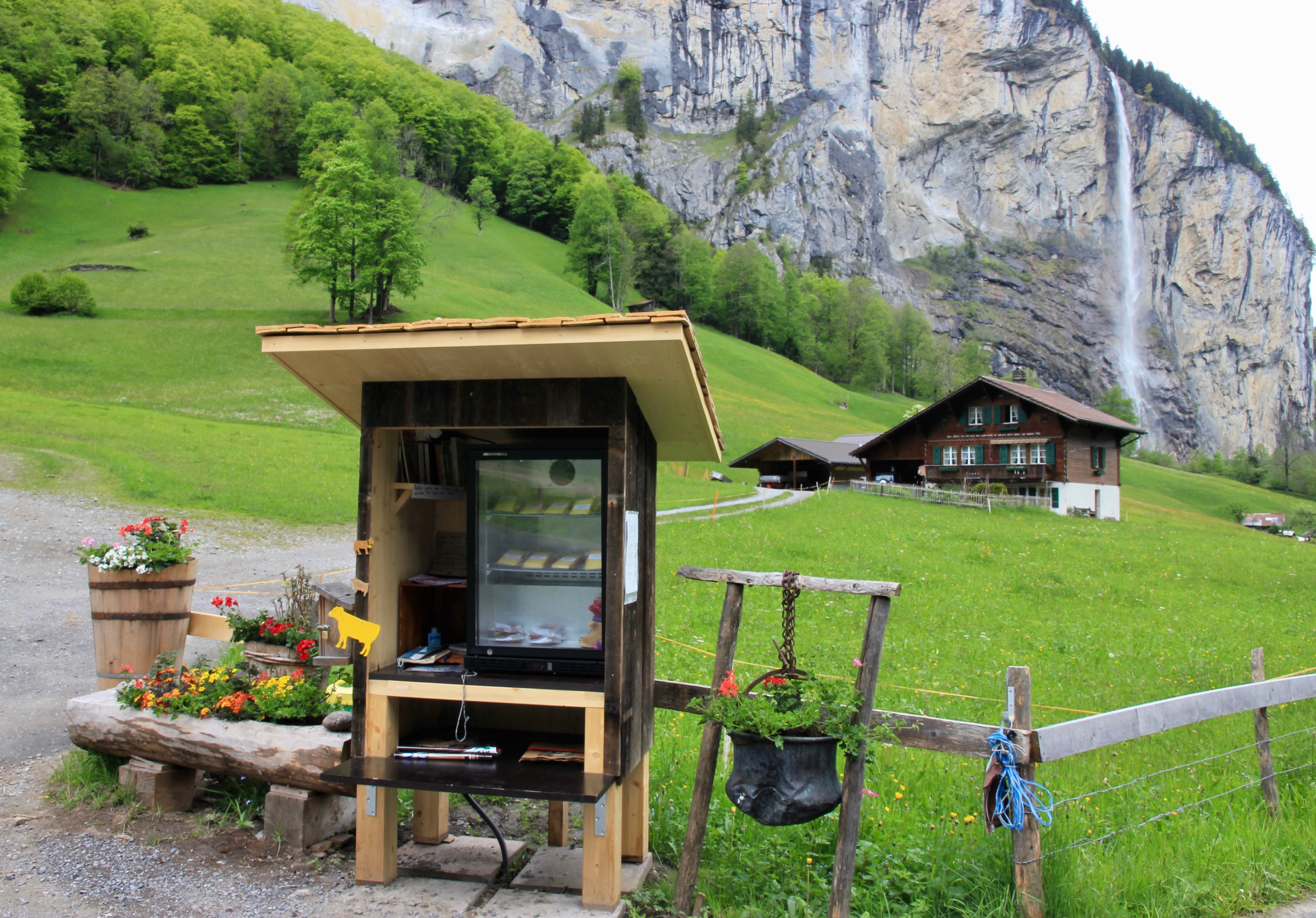 Il paese delle cascate, Svizzera